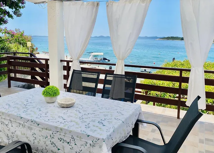 펜션 Zdrelac Guest House Ždrelac