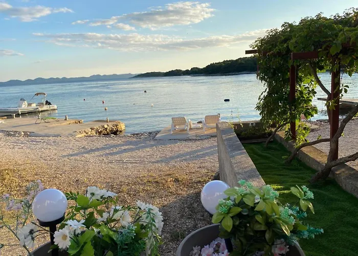 Сasa de vacaciones Zdrelac Guest House *