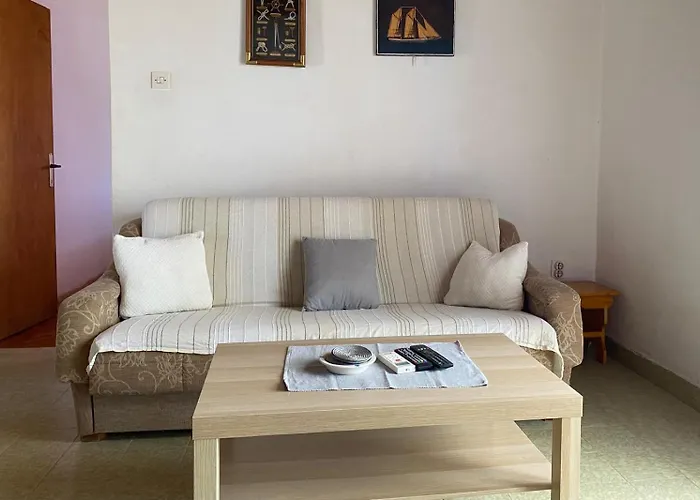 Ždrelac Guest House *